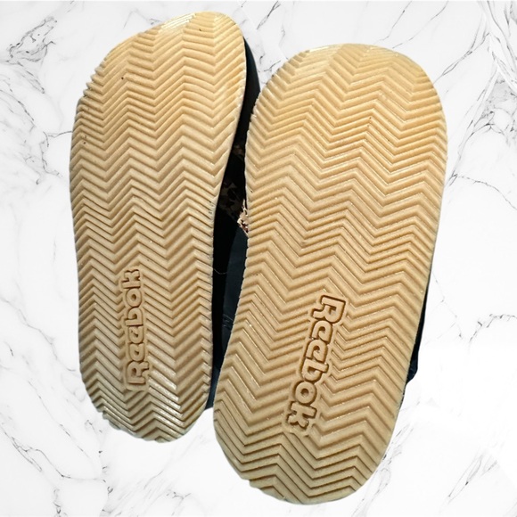 Reebok Classic Jogger 3.0 Sneaker Toddler Size 6 Black with Cheetah Print - Picture 4 of 4